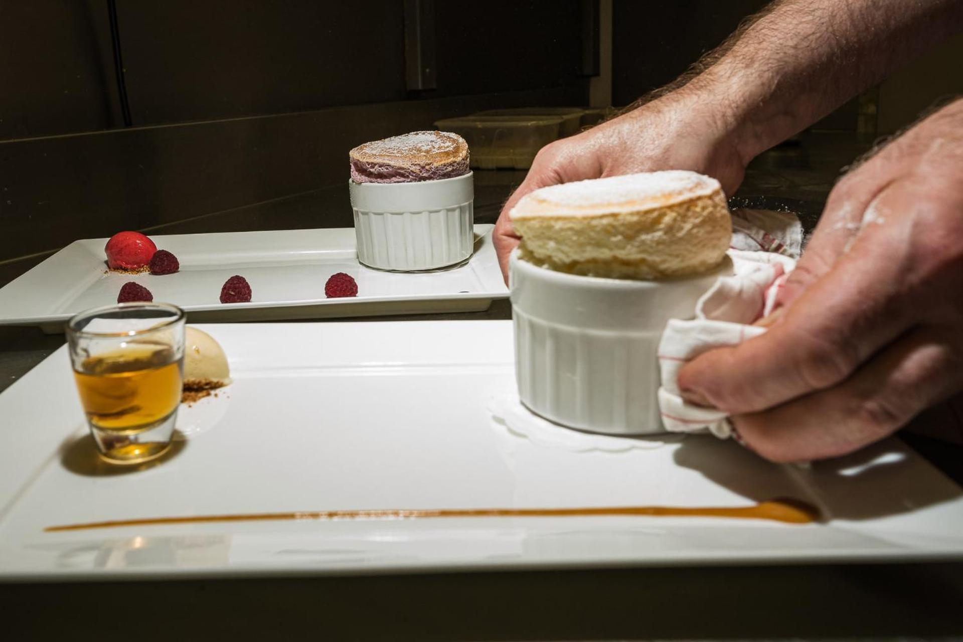 Logis Hotel Auberge Du Cheval Blanc Yvoy-le-Marron Экстерьер фото