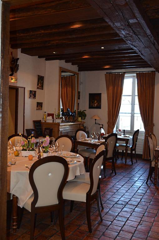 Logis Hotel Auberge Du Cheval Blanc Yvoy-le-Marron Экстерьер фото